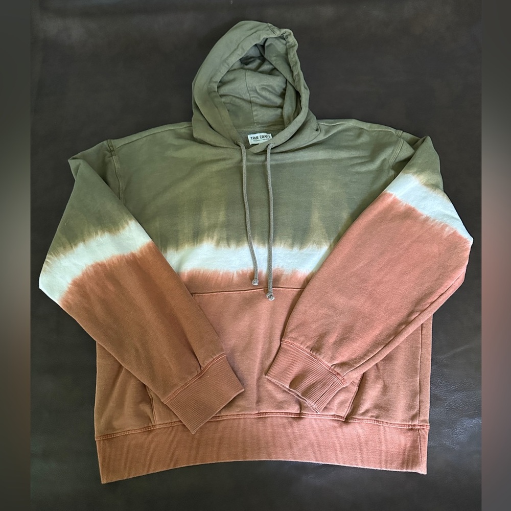 True Craft Green and White Hoodie Gradient Design